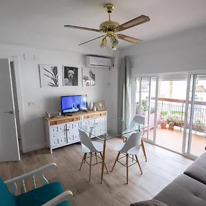 https://piso-con-terraza-muy-cercano-a-la-playa.1costadelsol.com